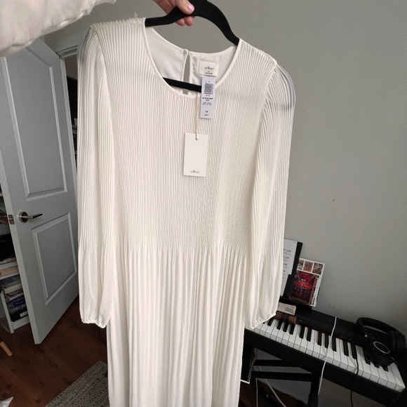Aritzia Wilfred Daydreamer Dress in Light Birch - Never worn - Picture 1 of 3